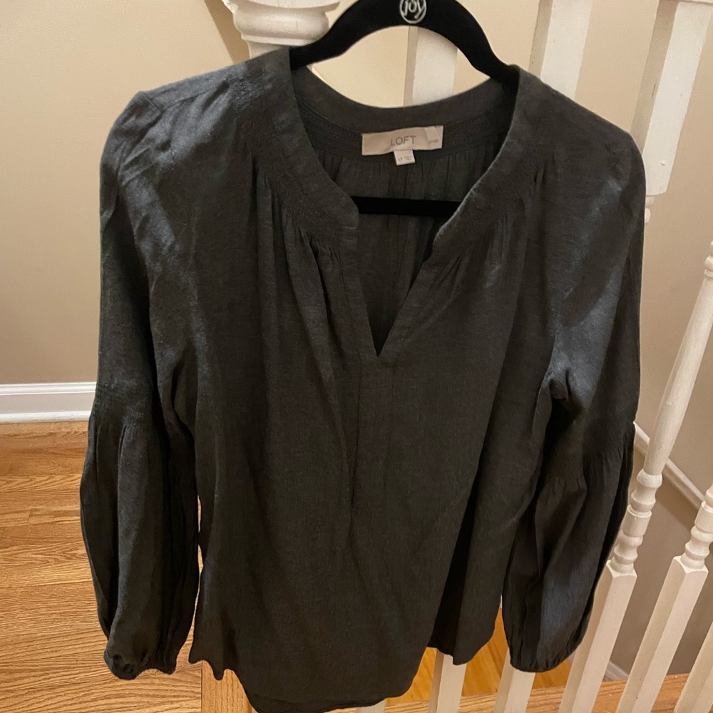 Charcoal gray long sleeve large petite.